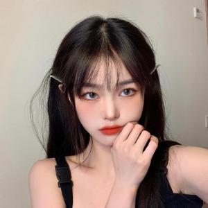 宁荣荣穿jK跳钢管舞
